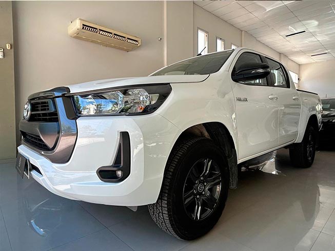 
Hilux full									